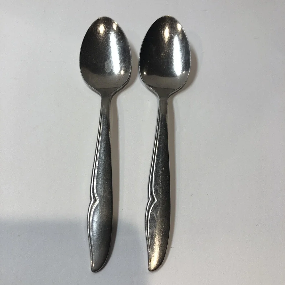ONEIDACRAFT Deluxe‎ Stainless 6